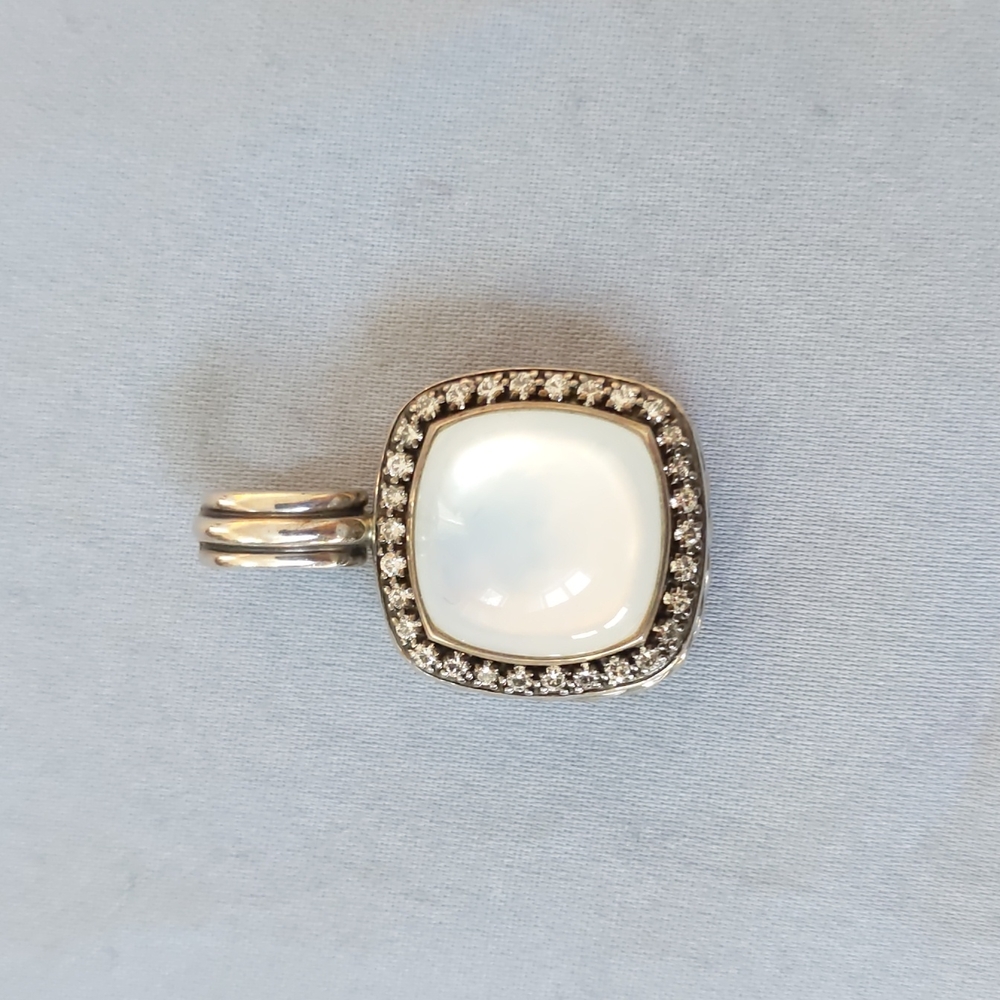 David Yurman Moonstone Pendant